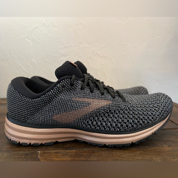 Brooks Revel 2 Womens SZ US 8 Running Shoe Sneaker 1202811B038 Gold/Black - Picture 8 of 14